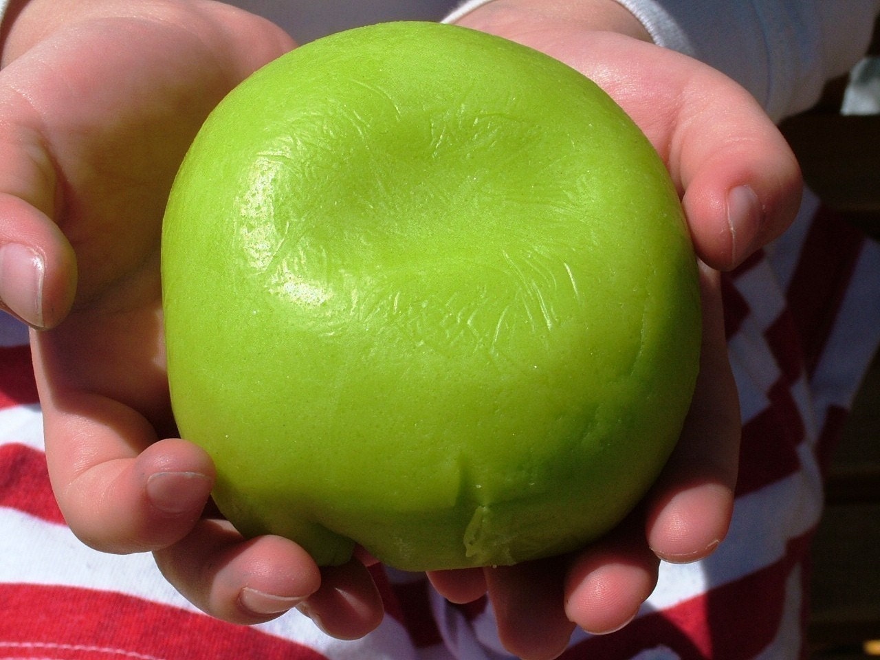 Lime Green Play Dough 8 oz. tin