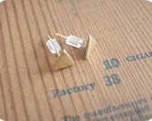MINI TRIANGLE - Geometric Stud Earring