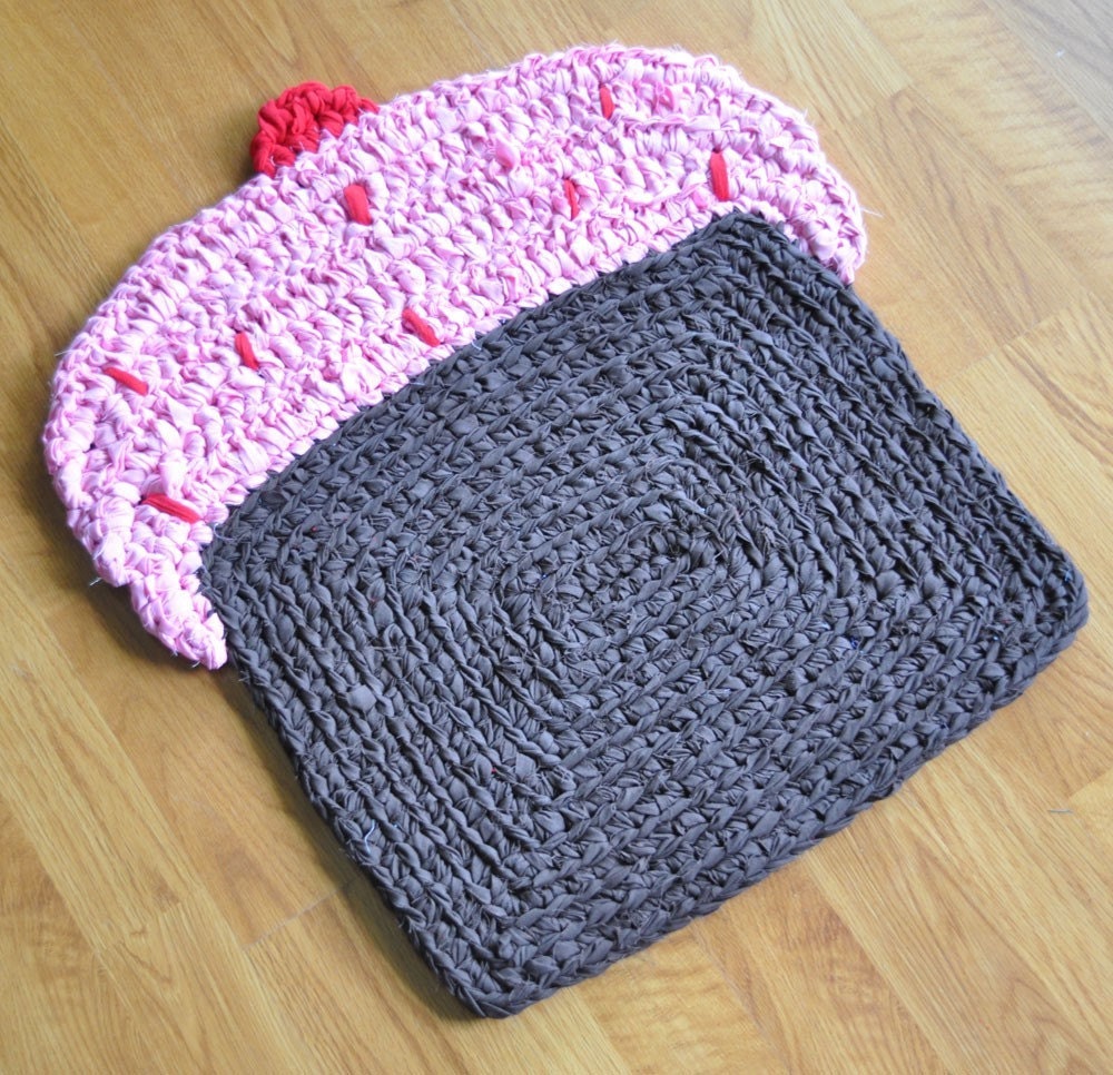 EKRA Made to Order Cupcake Rug