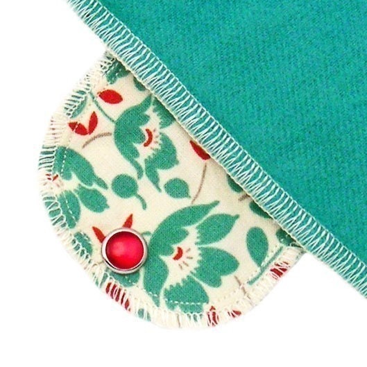 Extra Absorbent Moonpads Organic Cloth Pads - Apron Flowers