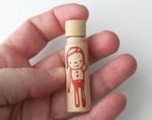 Saw See Sew Wooden Needle Case Holder