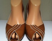 Awesome Vintage LEATHER PEEP Toe PUMPS / Made in Italy / Size 36 1/2