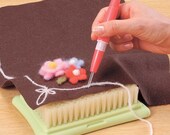 Clover Pen Style Needle Felting Tool