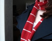Stylish Skinny Scarf in Red and White
