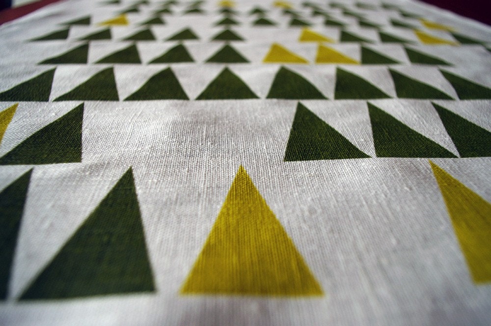 Linen 'Tree Towel' (two-tone green)