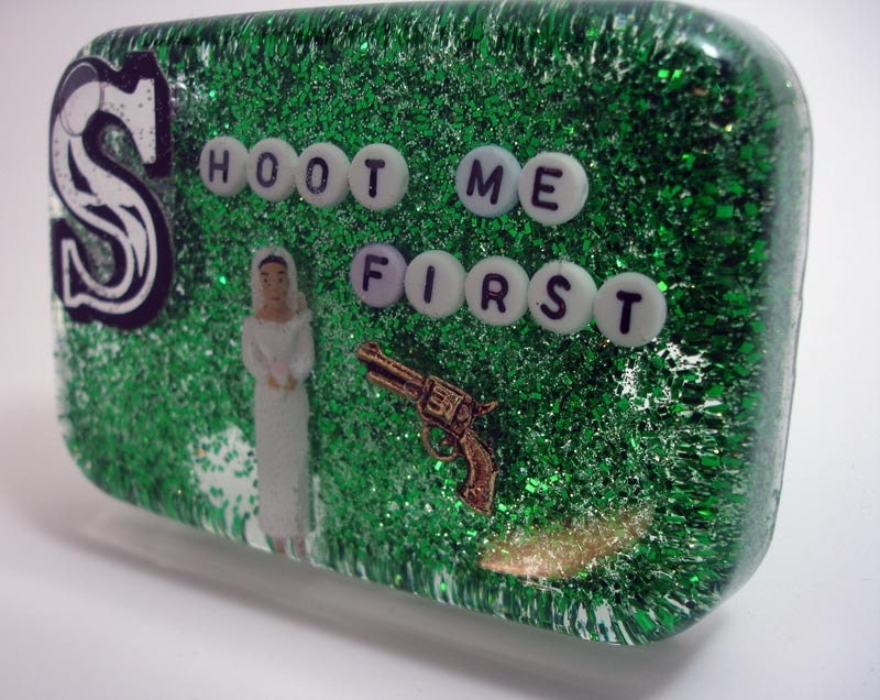 Bizarre Waterproof Art - Shoot Me First
