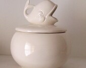 Round Whale Candy Dish in White Vintage Design