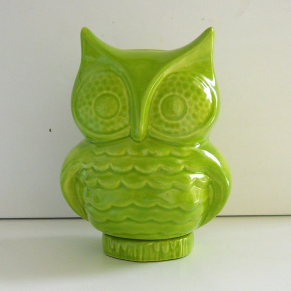 Ceramic Owl Bank Vintage Design Chartreuse