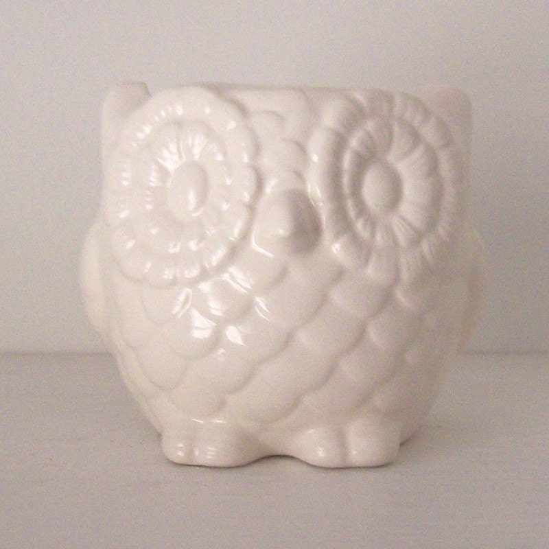 Ceramic Mini Owl Desk Planter Vintage Design in White