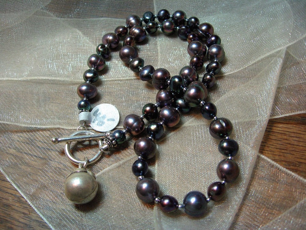 SALE Jingleberry Necklace