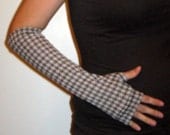 Tan and White Houndstooth Arm Warmers