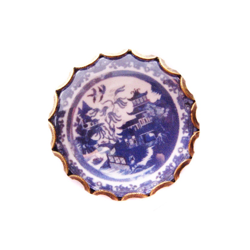 Willow Pattern Secret Museum Charm Pin Brooch from Hoolala