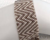 Abstract Taupe and White Peyote Cuff (2046)