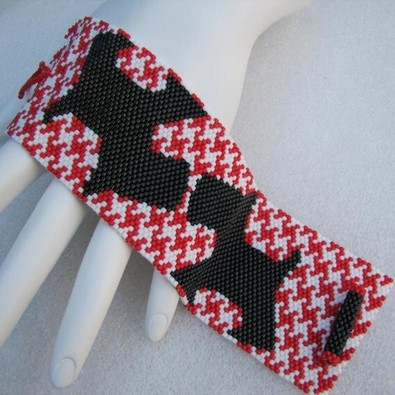 Scotties on Houndstooth Peyote Cuff Bracelet (2459) - A Sand Fibers Creation