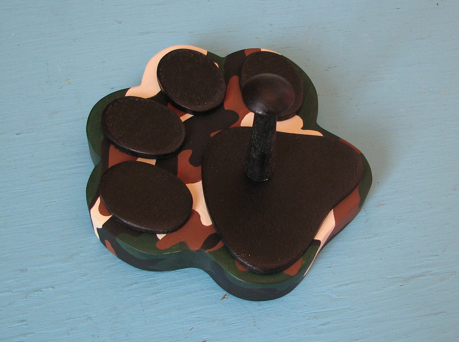 Leash Holder CAMO Dog - Wood Paw Print Peg Hook