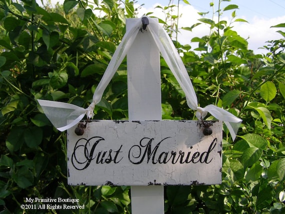 JUST MARRIED SIGN, Door Hanger, Vintage Wedding Decor