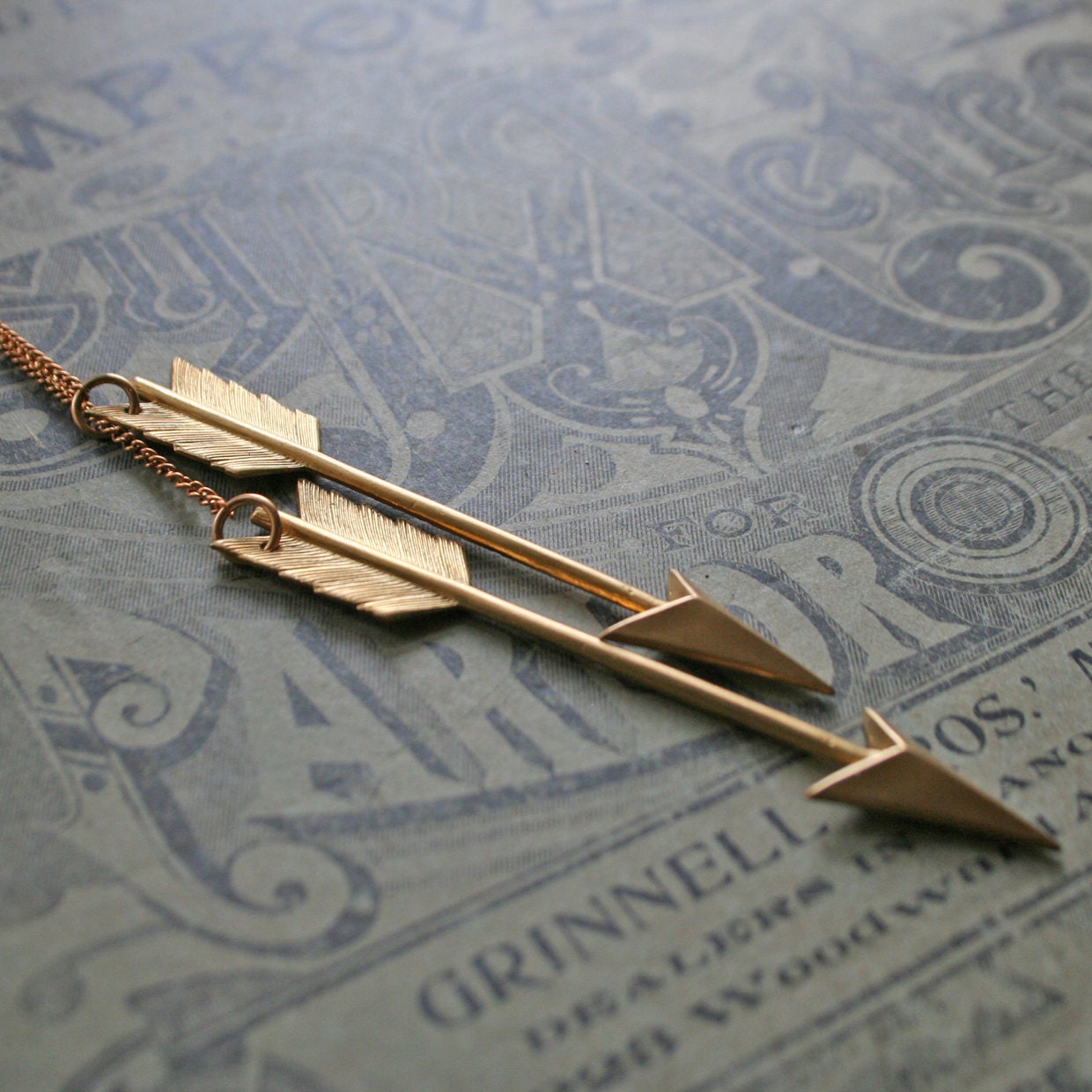 arrow lariat - brass chain necklace