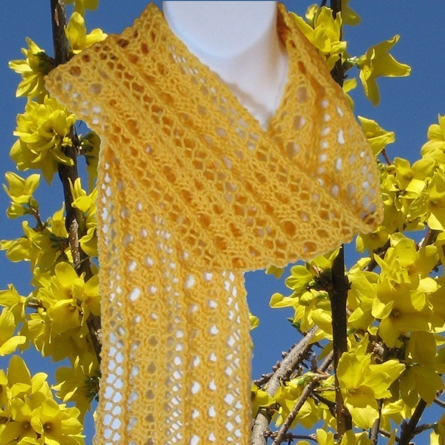 Easy Knitting Pattern - Delicate Lace Scarf