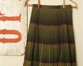 vintage wool plaid pleated skirt
