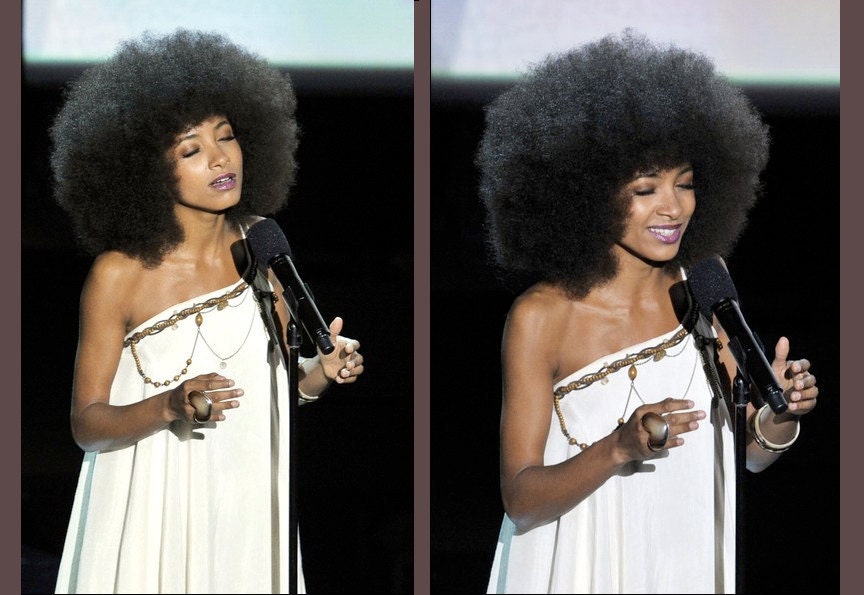 THE ring worn by Ms Esperanza Spalding on stage at the ACADEMY awards, 2012 - massive and fabulous agate heart knuckle ring