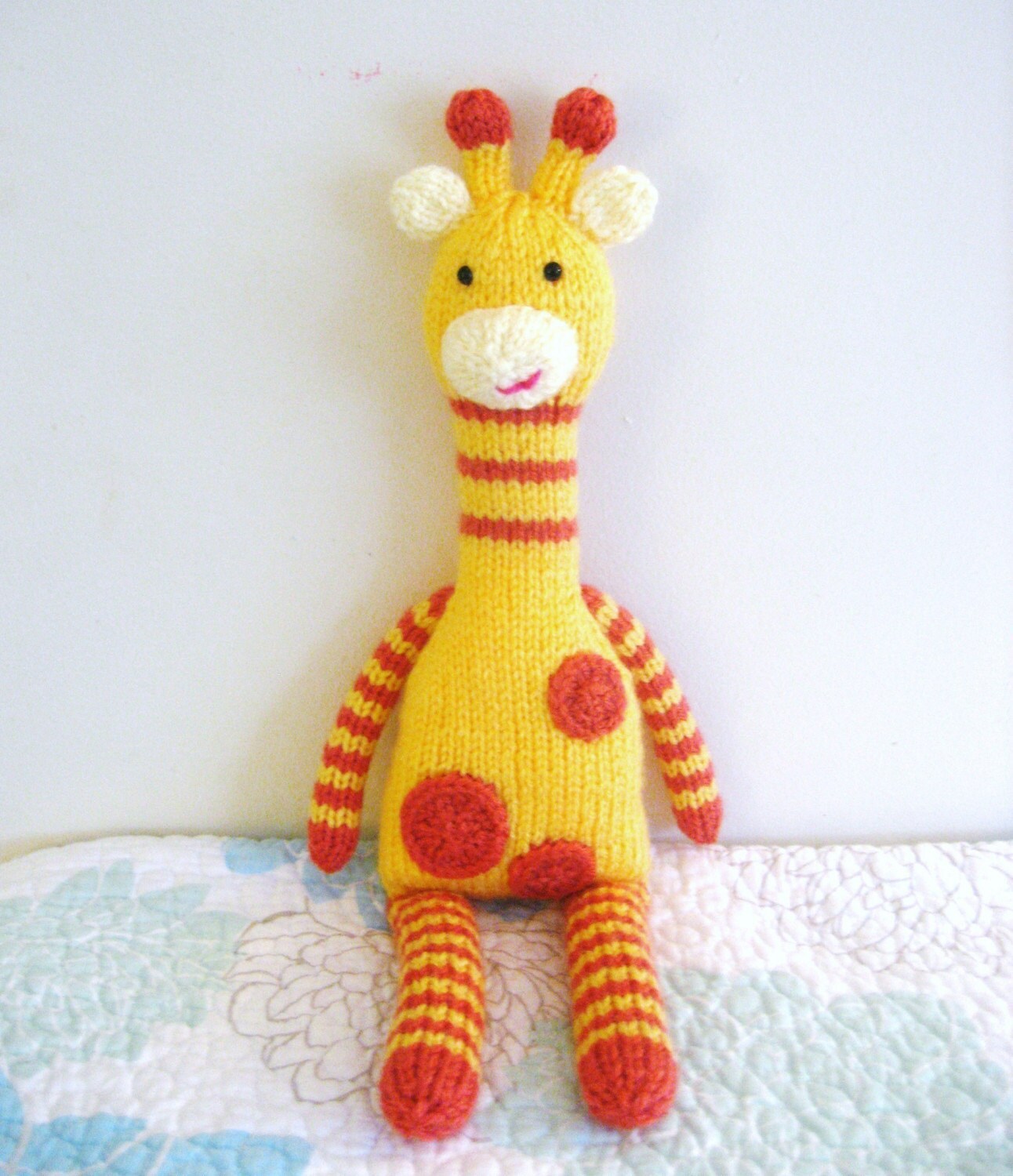 knit giraffe