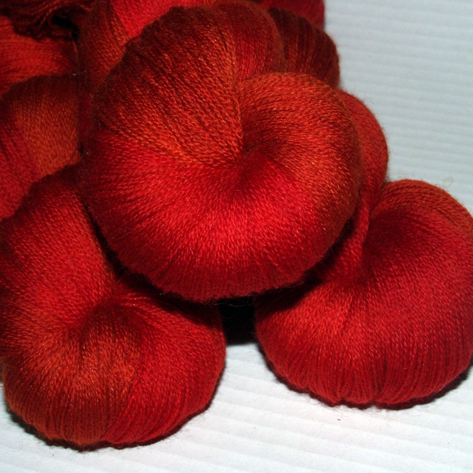 Twilight - SW Merino Laceweight HanddyedYarn - 100g - The Finest Wine