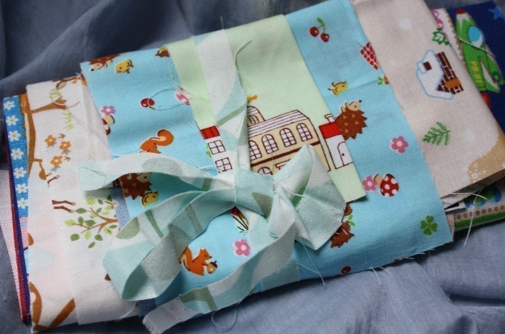 1 OUNCE GRAB BAG of Japanese Kawaii Scraps - Includes Super Cute Kawaii Cotton and Linen Blend Fabrics.