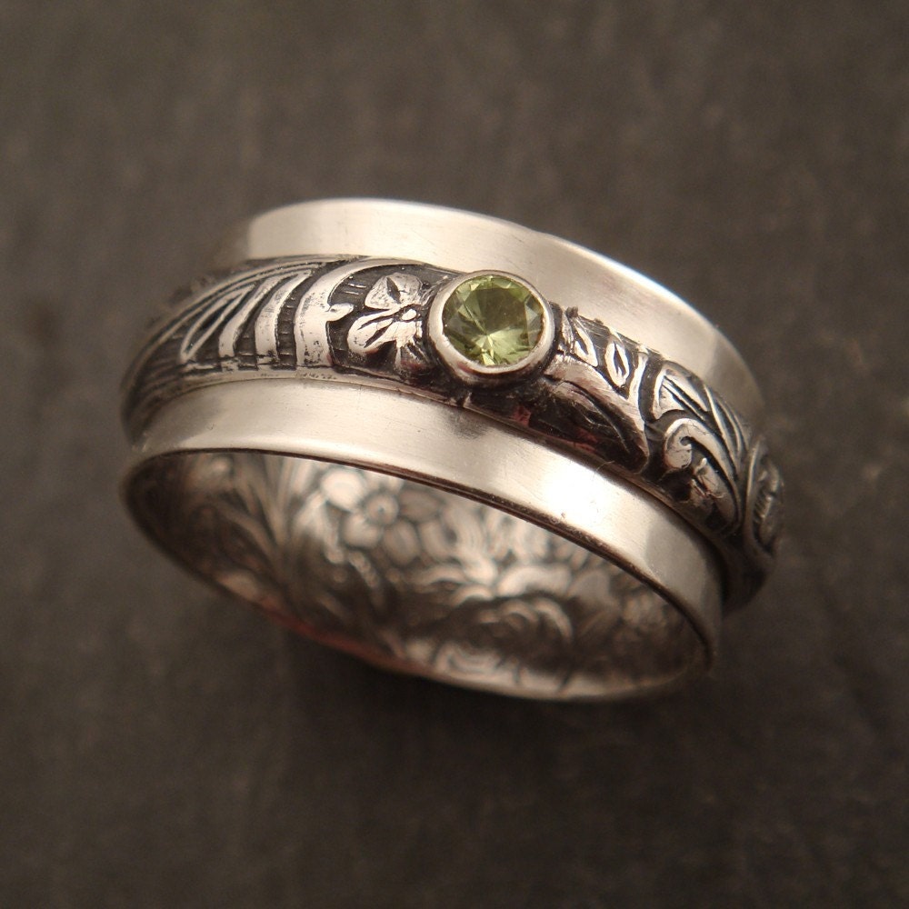 Pea Patch Spinner Ring
