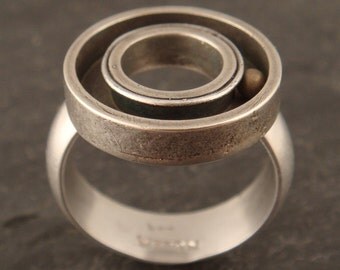 Round and Round Ring