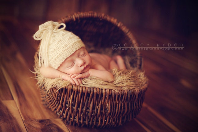 Scrunchy top hat for NEWBORN photography prop - Natural