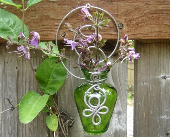 Hanging Wall Vase -Mothers Day Gift, Mom -Green Glass Celtic Spirals - flowers, garden, outdoors, plants rooter, home decor