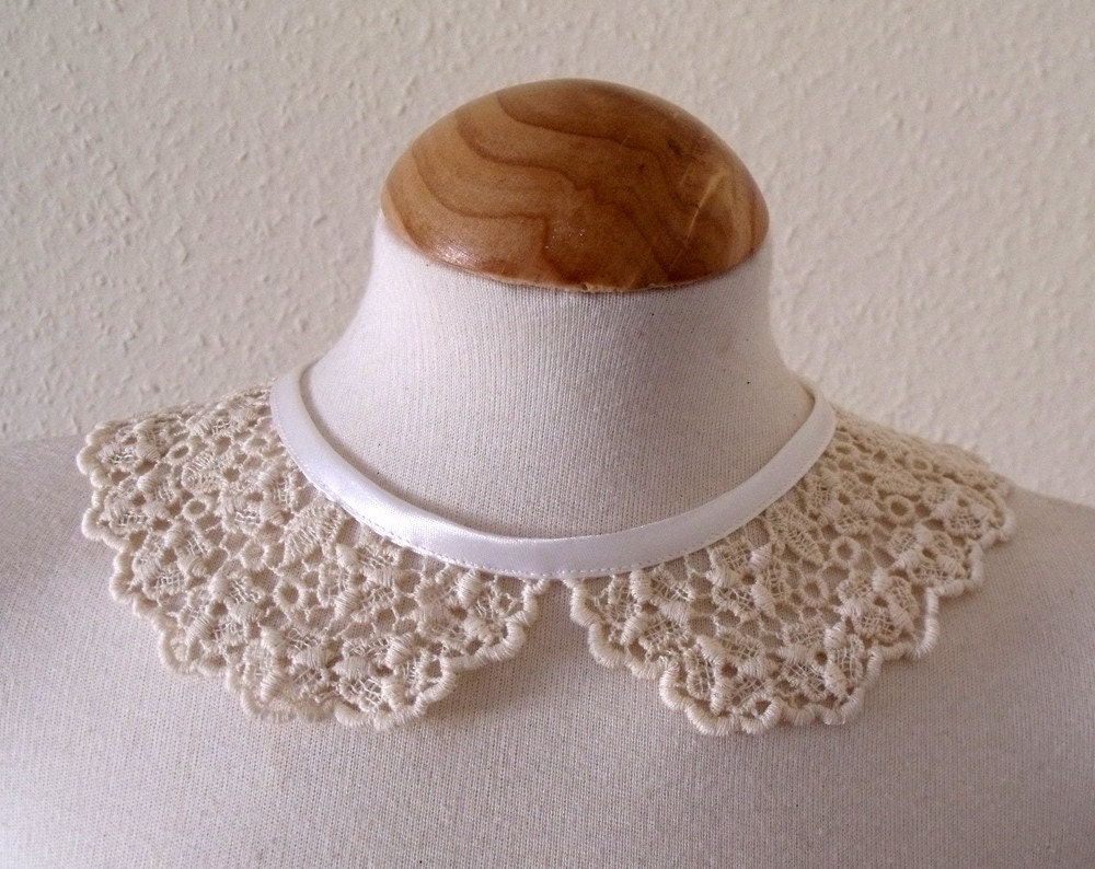 Lace Peter Pan Collar Necklace