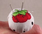 SALE - Pincushion Ring - Strawberry and Tomato