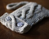 WORKSHELTER Cabled Clutch Knitting Pattern