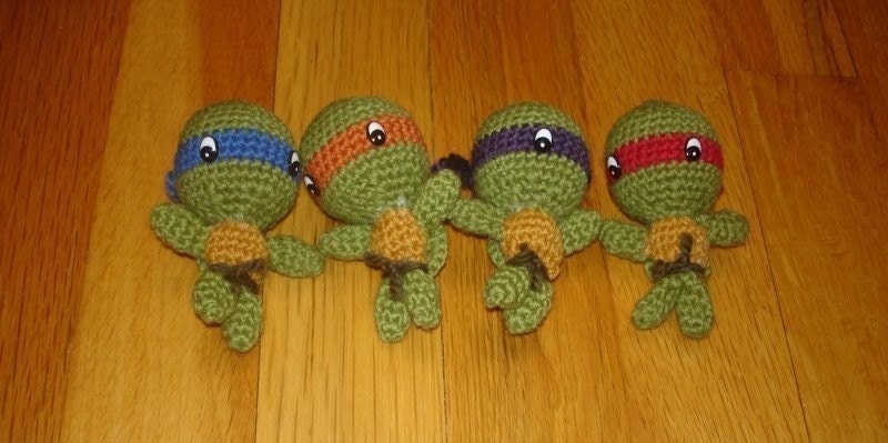 TMNT mini amigurumi......maximum kawaii