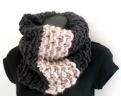 Grey and Pink neckwarmer