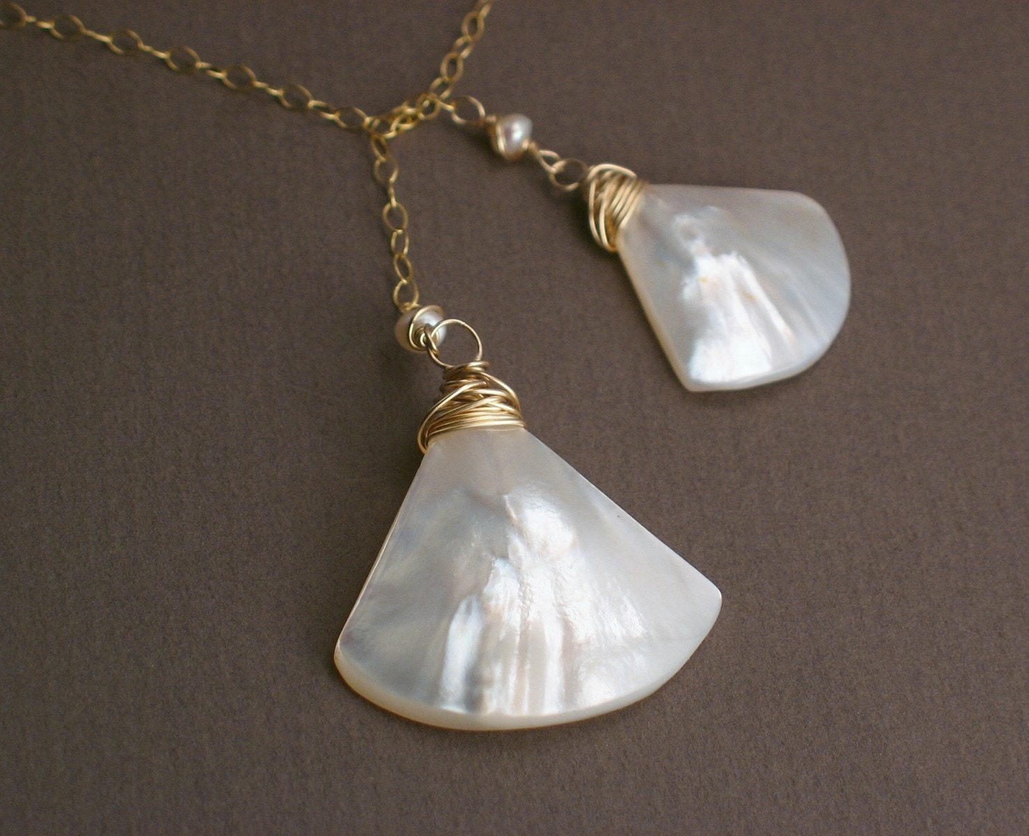 Oceana Gold Lariat Necklace - Mother of Pearl Shell on 14k Goldfill Chain