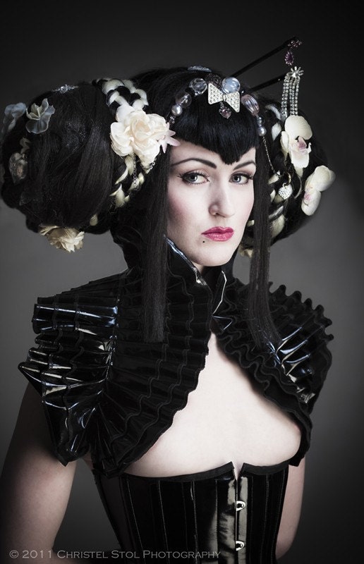 Fetish Queen Gothic Victorian Noir Burlesque PVC Shrug English Eccentric Couture LA STREGA  Fantasy Futuristic Cyber Torture Garden