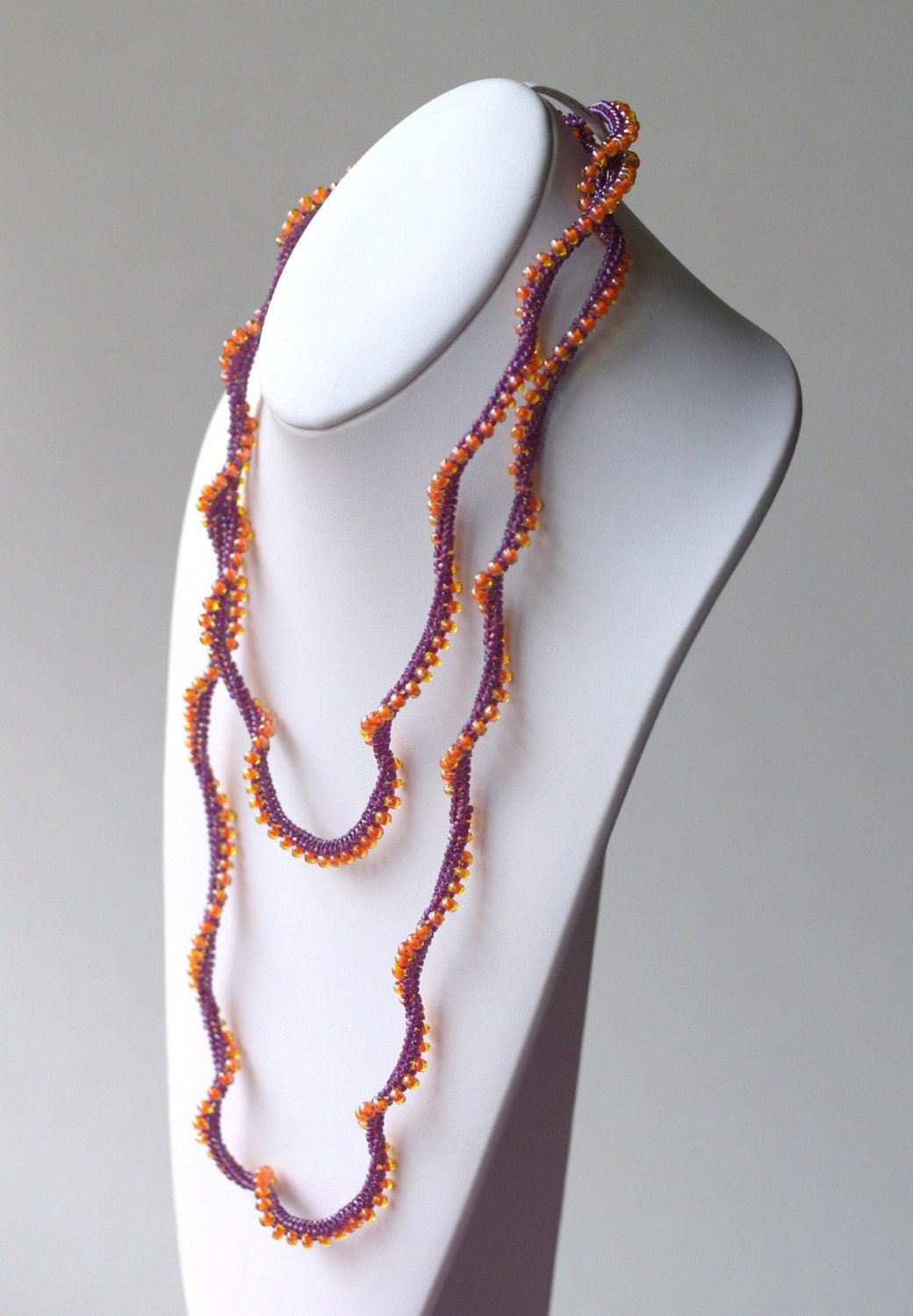 Aglaia ... Necklace . Earrings . Beadweaving . Ndebele Rope . Twisted . Versatile . Magenta . Orange
