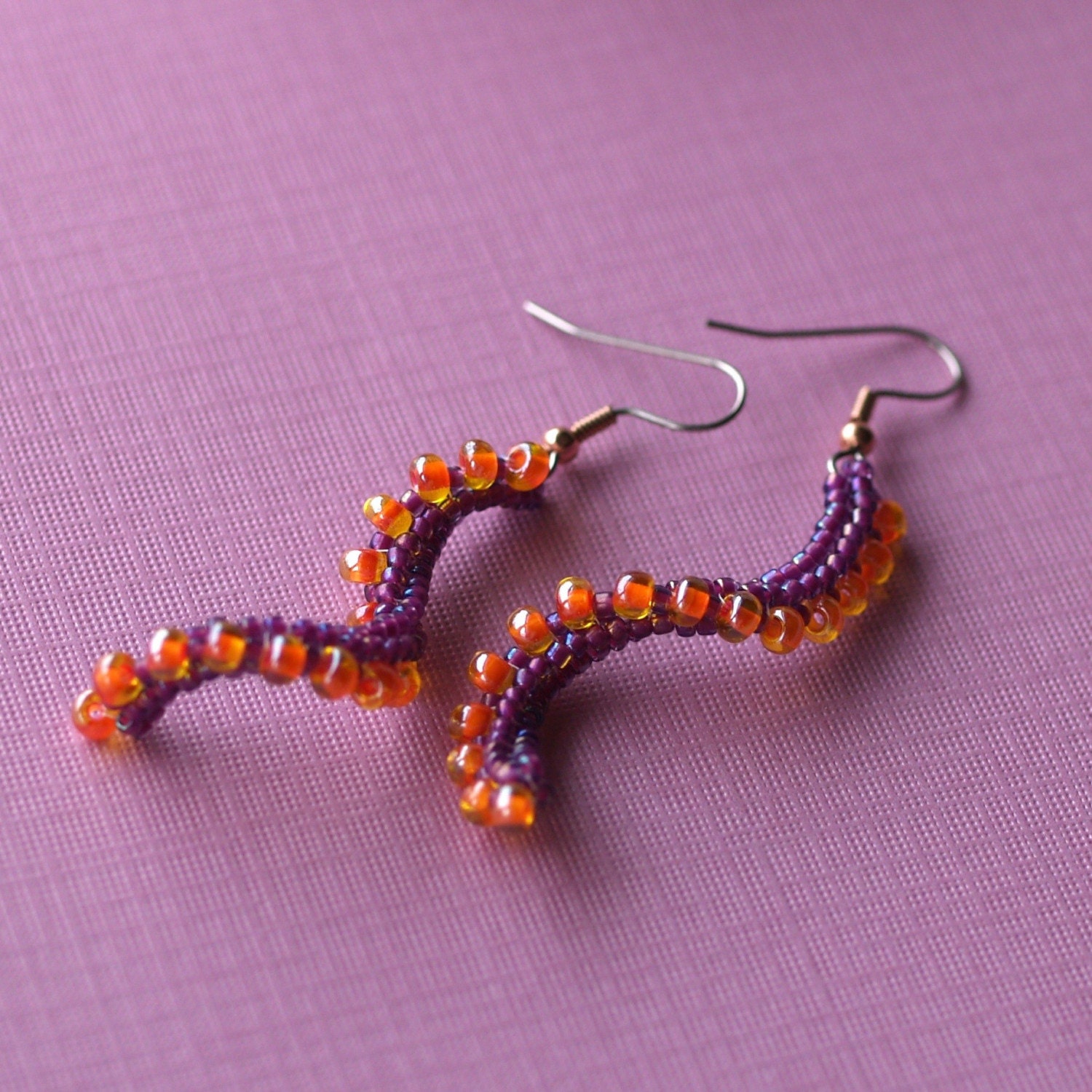 Aglaia ... Necklace . Earrings . Beadweaving . Ndebele Rope . Twisted . Versatile . Magenta . Orange