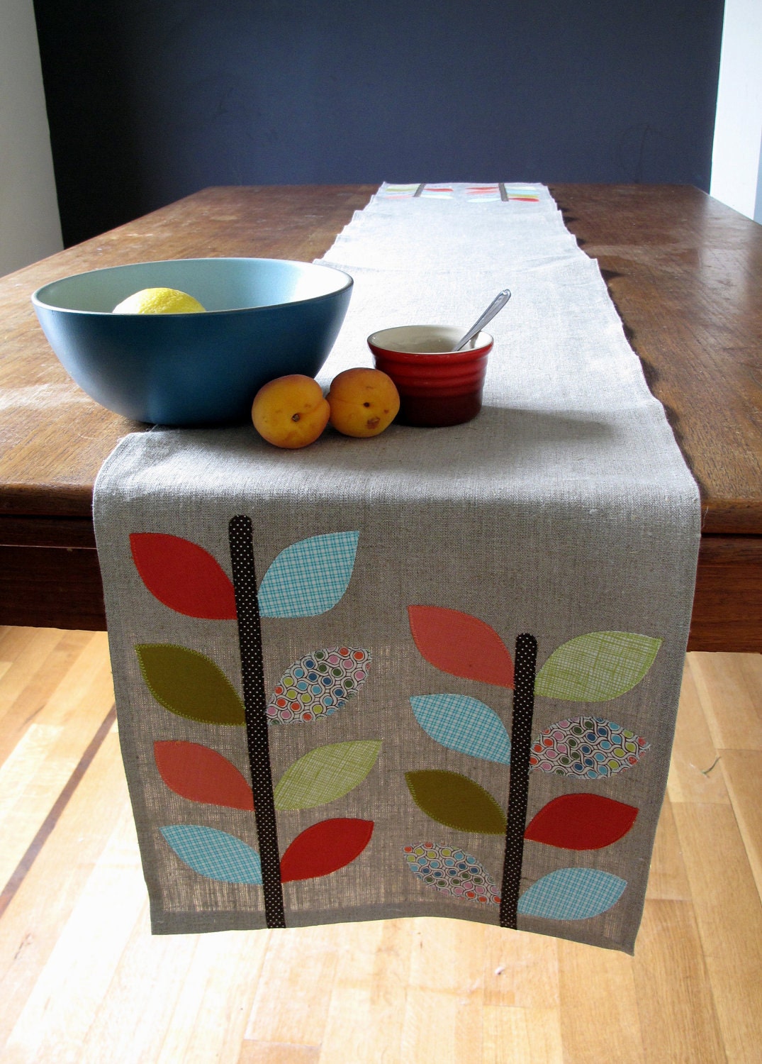 Summer Vine Table Runner, 14 x 78, Linen