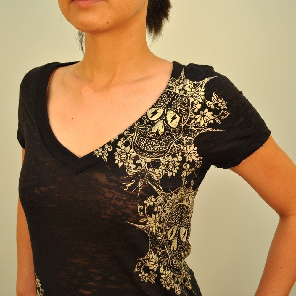 SKULL BLACK and YELLOW burnout V neck