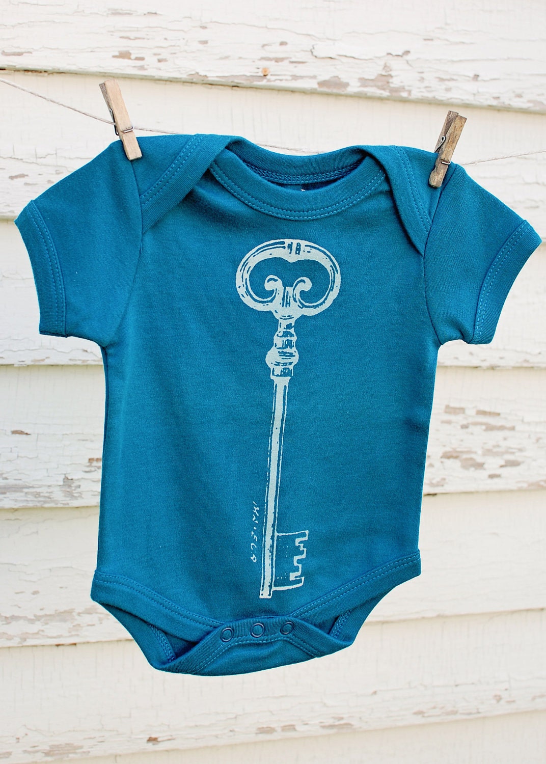 Organic mediterranean onesie with ice blue skeleton key 0-3 Months