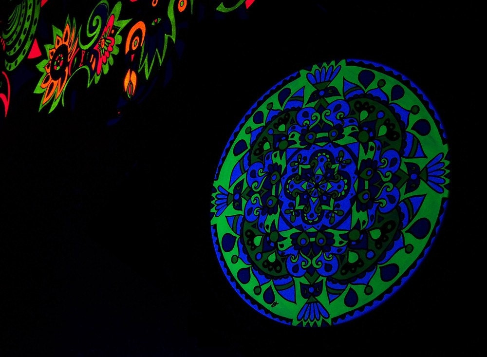 Custom Black Light Turntable Art in Radioactive Green and Blue. Mandala Painting on Vinyl Record