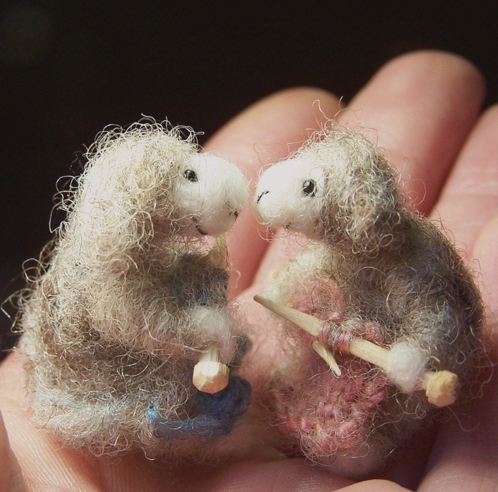 Little knitting lamb Sheep