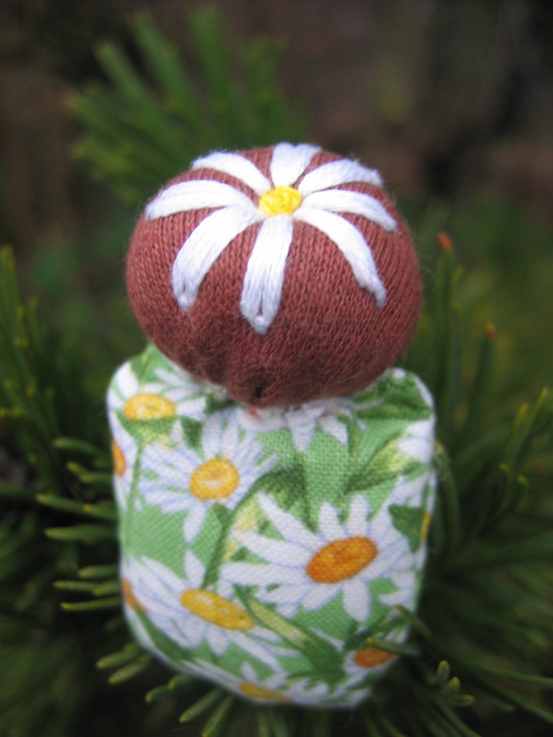 Daisy a mini doll
