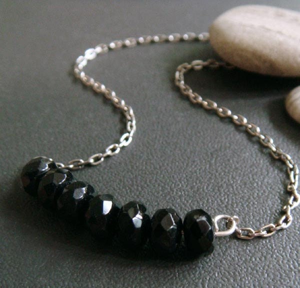 sevens . onyx . black onyx gemstone row necklace