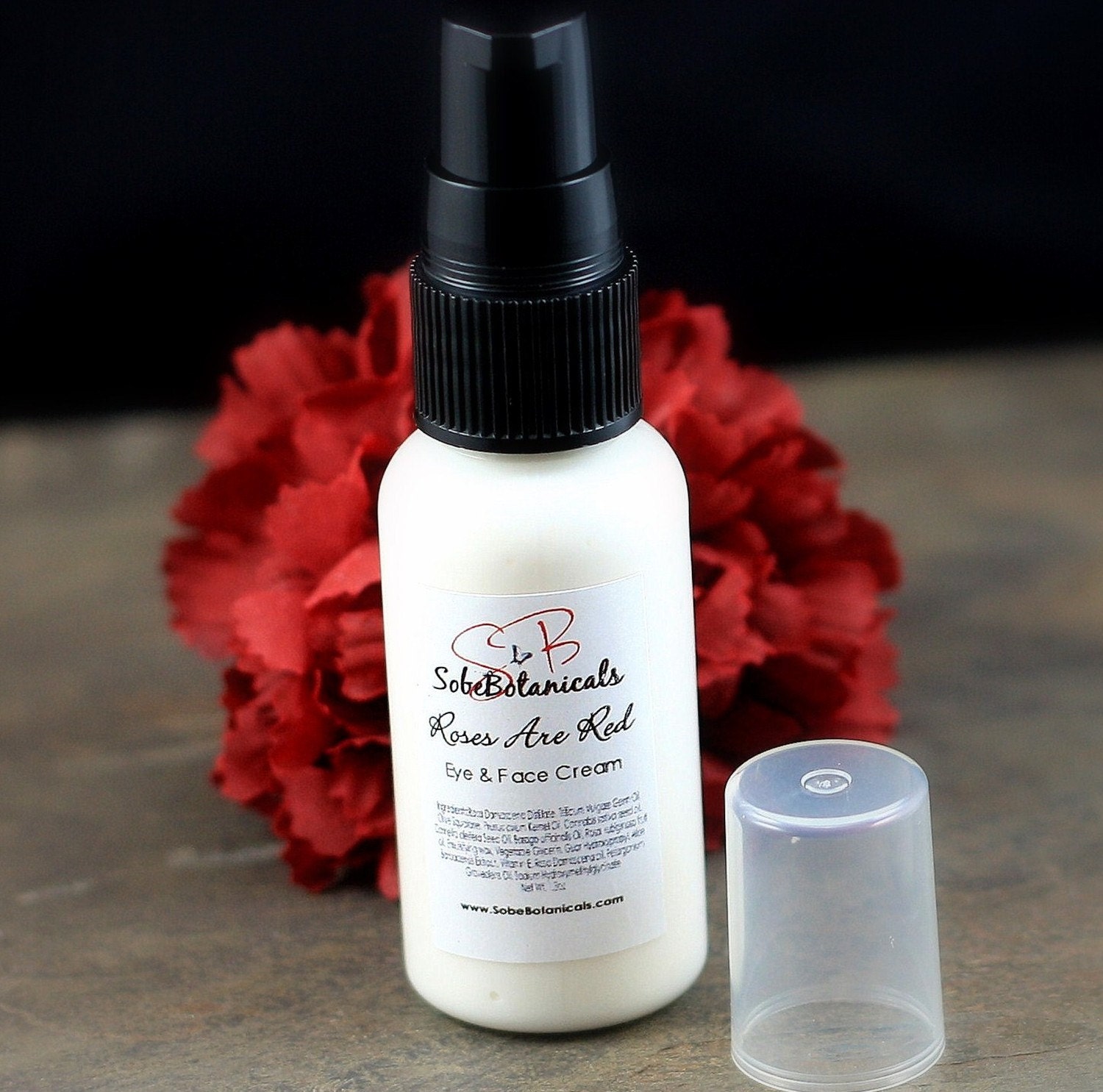 Roses are Red Eye face cream Rose oil Sandalwood Squalane Cucumber Antioxidant Green tea, Rosehip-Day Night-Cooling-Puffy eyes-Regenerates