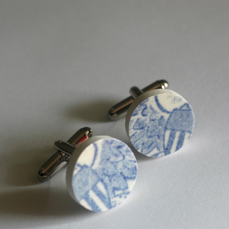 Simple Circle Broken Plate Cuff links - Blue and White Sheild - Recycled China
