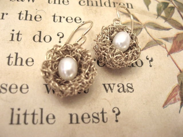 little birds' nests earrings. 14k goldfill, pearl wire crochet